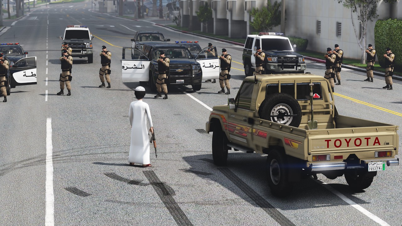 طفل يقود شاص كل الدوريات الأمنية ضده لكن جننهم و قاومهم بالشاص و النهاية صدمتهم | قراند 5 - GTA V
