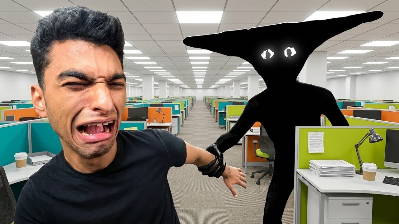 تحدي الهروب من الكيان مكركروم الخبيث وجدت ال 4 مفاتيح وختمت اللعبه 😱 | ‏monochrome roblox