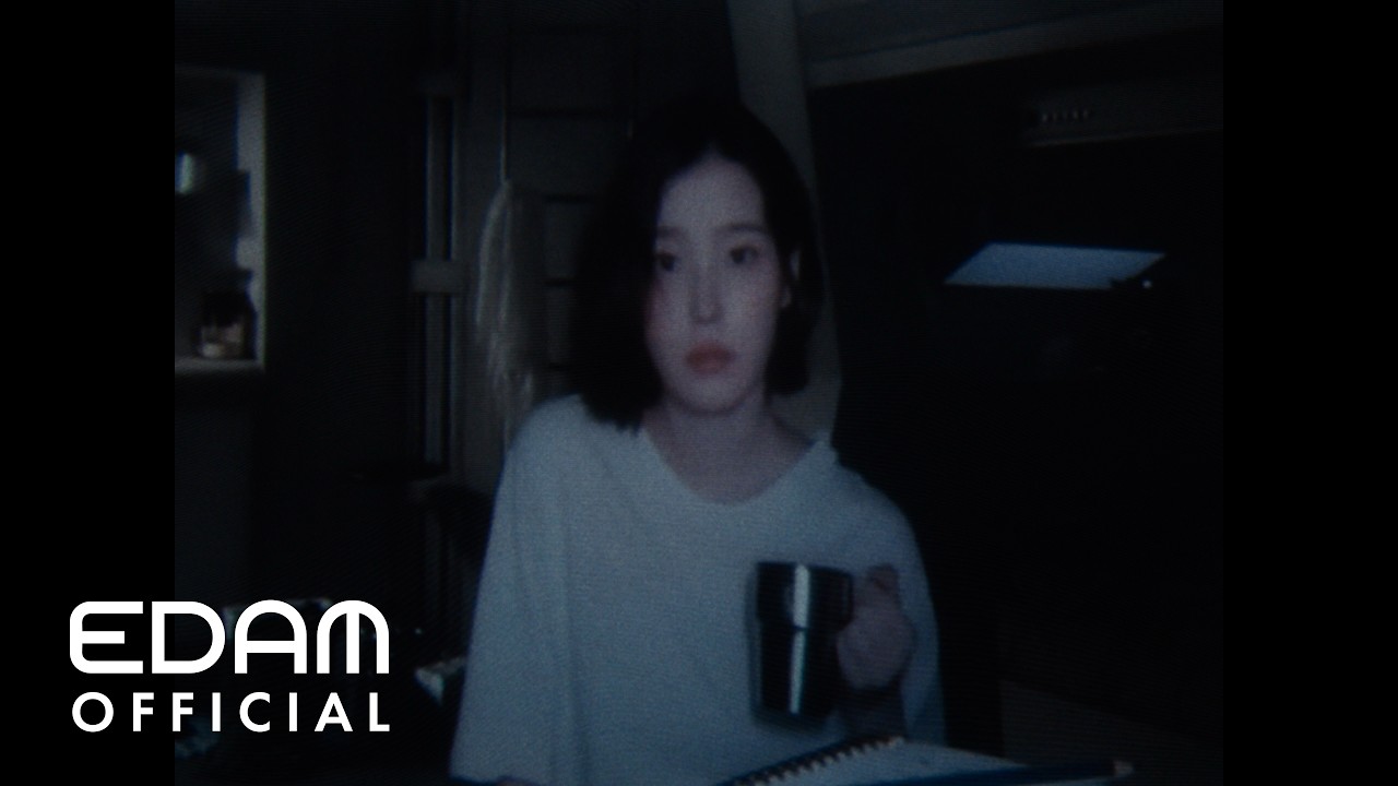 이지금 [IU Official]
