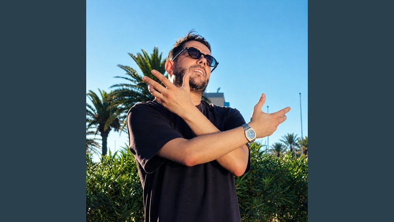 Mohamed Benchenet - Topic